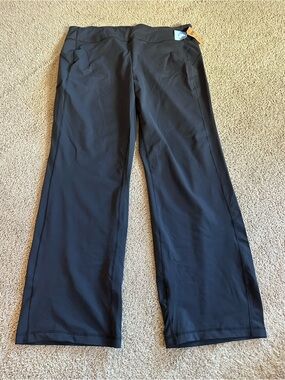 Duluth Trading Co. Black Active Pants.